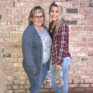 Meet your Posher, Angie